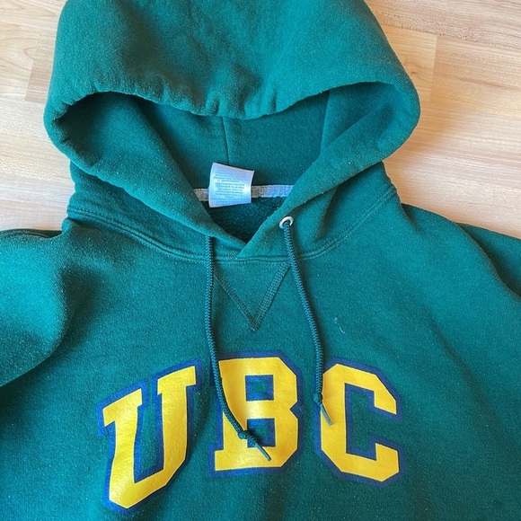 Russel athletics UBC hoodie - Picture 2 of 6